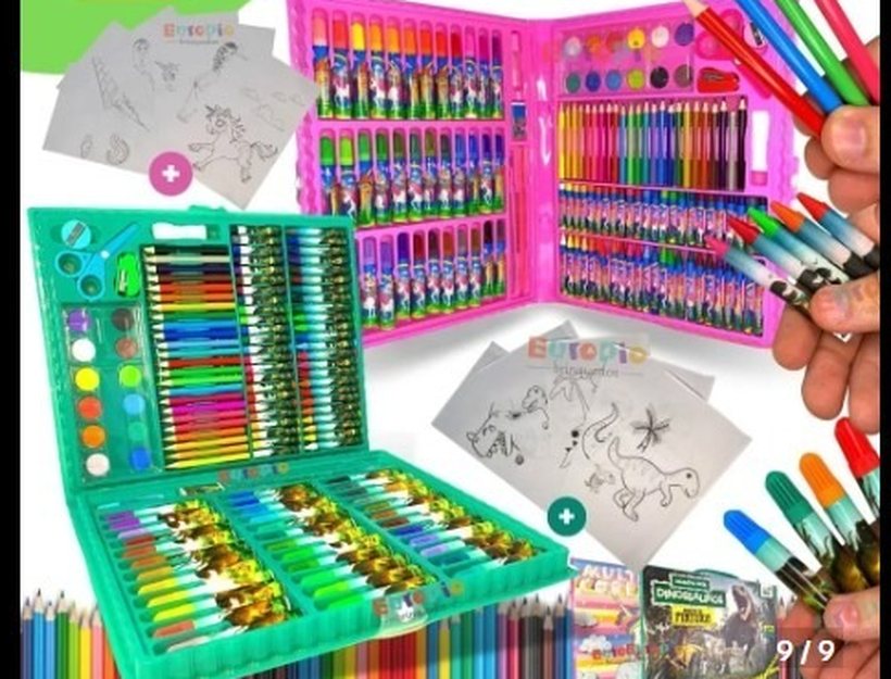 Detalhe dos lápis de cor coloridos e canetinhas da maleta de arte